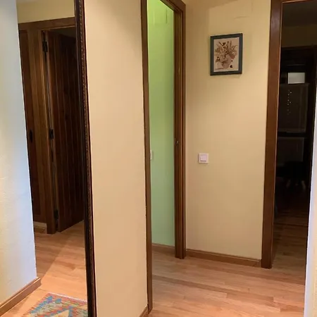 Bpirineos-la Borda דירה